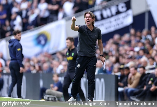 Décollage de Tottenham de Thomas Frank: réalisme, résolution et reconstruction