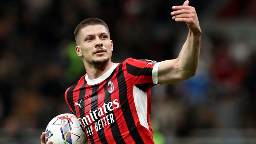 Luka Jovic pour rejoindre Aek Athènes