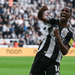 Newcastle s'est préparée pour une approche fraîche Isak de Liverpool
