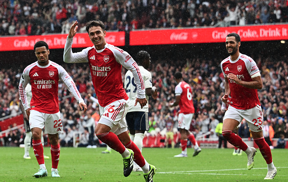 Arsenal 3-0 Nottingham Forest: Quels ont été les principaux points de discussion alors que les Gunners marquent leur retour en Premier League avec une rafale?