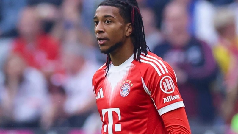 Le visage du Bayern a du mal à garder Olise au milieu du Real Madrid et de l'intérêt de Manchester City
