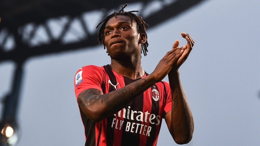 Liverpool cible la star de l’AC Milan, Rafael Leao