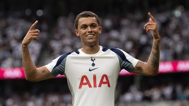 Crystal Palace parvient à un accord pour signer Brennan Johnson