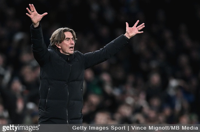 Thomas Frank sous le feu : la patience des Spurs s'épuise-t-elle ?