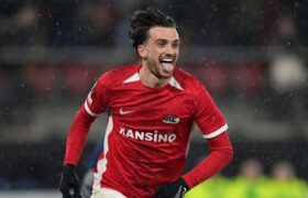 Milan envisage de participer à la course pour Troy Parrott